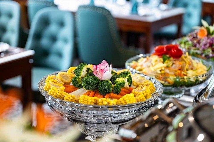 ハロン湾豪華日帰りクルーズ（オールインクルーシブ ） ： オプション多数