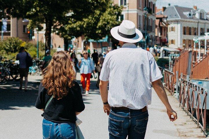 Pérouges & Annecy Privater Tagesausflug mit Verkostung aus Lyon