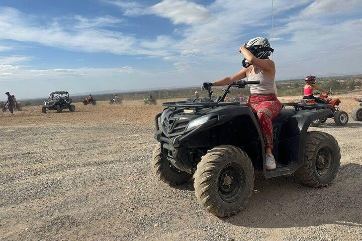 Deserto di Agafay, 2H di Quad, tè e trasferimento da Marrakech