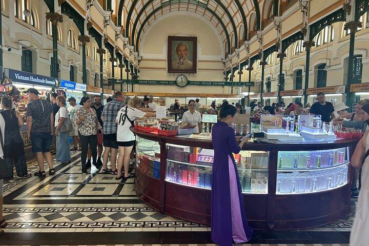 Ho Chi Minh City Food Tour met 8 + authentieke lokale proeverijen