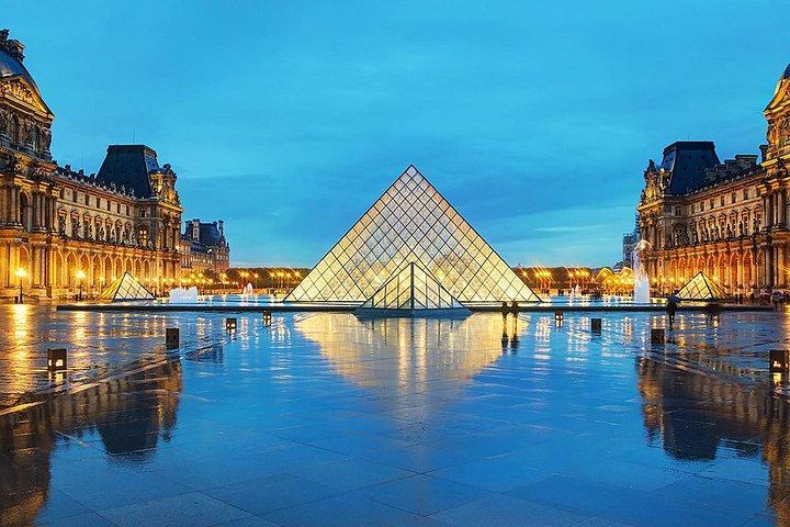 Discover Louvre Secrets with Mona Lisa Pass + Ebook