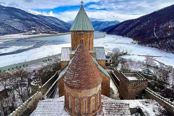 Gudauri, Kazbegi, Zhinvali, Ananuri, Stepantsminda Da Tbilisi