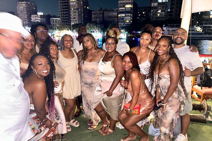 VIP Dinner Cruise Salling in River Nile with Belly Dancer