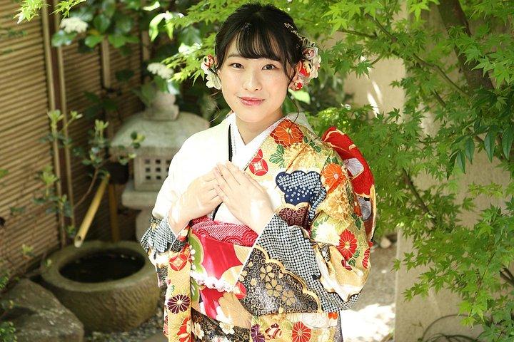 貸切スタジオで本格和服体験