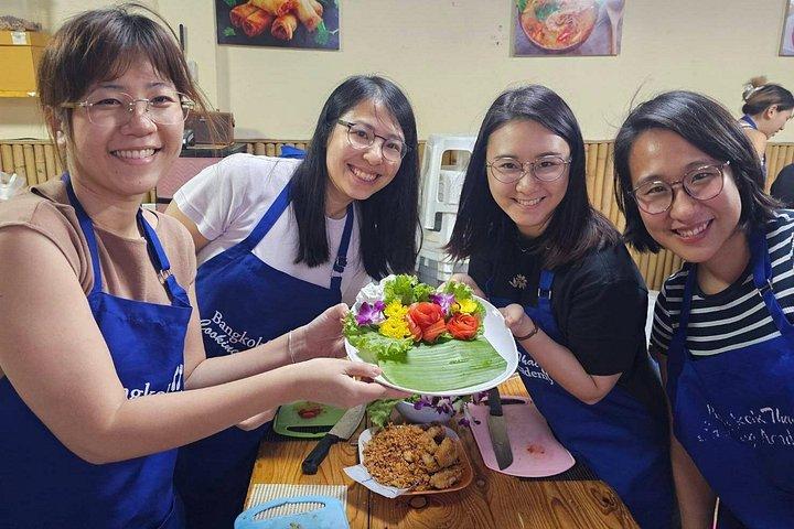 バンコク少人数料理教室（市場訪問とメニュー選択付き）