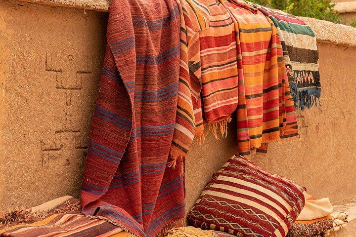 Ouarzazateから: 1泊2日ザゴラ砂漠からマラケシュに戻る