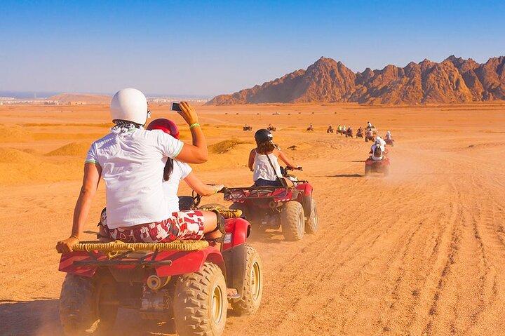 Hurghada Safari Trip Quad, Buggy, Jeep, Kamel, Abendessen und Show