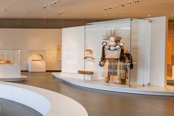 Visit of the Tahiti and her Islands Museum with a local guide.