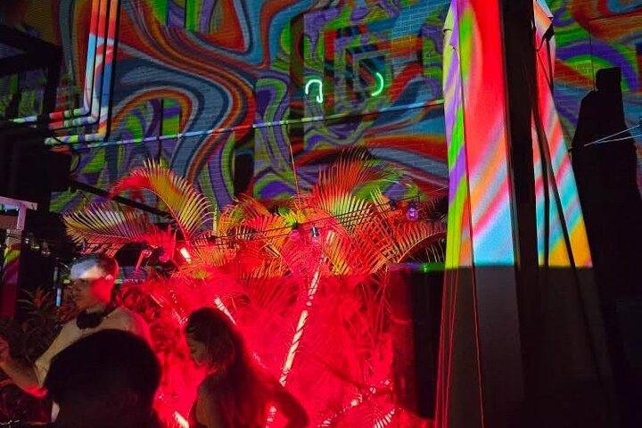 香港バーホッピングツアー（ランクワイフォン）