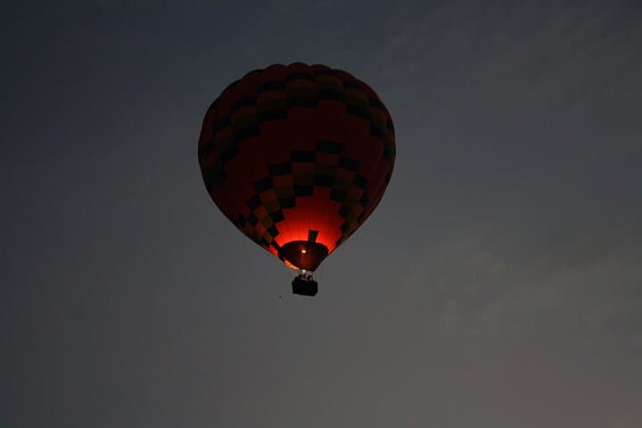 Private Tour: Teotihuacan Pyramids Hot Air Balloon Ride