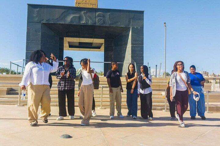 Halvdags privat tur till New Grand Egyptian Museum