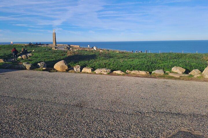 Private Tour to Sintra Estoril and Azenhas do Mar and Cabo da Roca