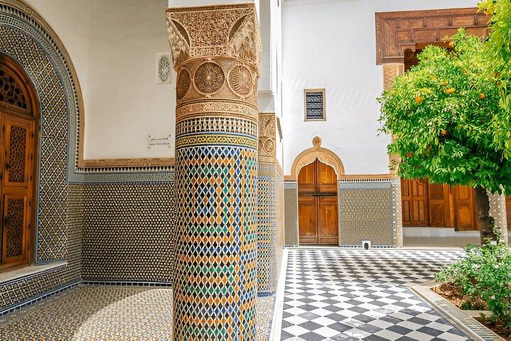 Marrakech: Tour della Madrasa di Ben Youssef, Dar El Bacha e Medina