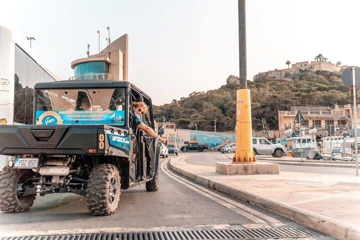 プライベートバギーツアー（ゴゾでの運転手、送迎＆ランチ付き）