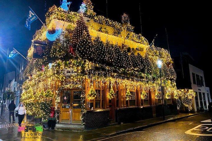 プライベートクリスマスイルミネーションブラックタクシーツアー（ガイド付き）