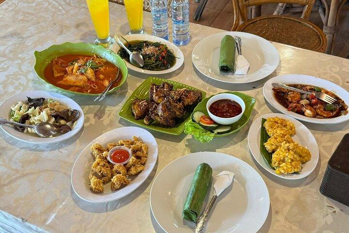 1 dag Batam City Tour met veerbootticket, lunch en massage
