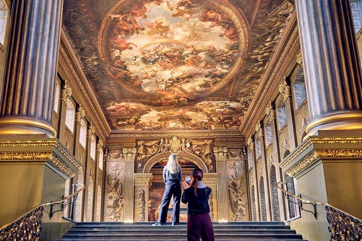 London: Marineschule + Lackierte Halle + Uberboot: One Way Trip