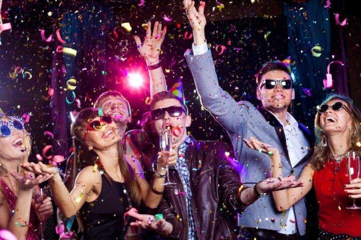 Paris: New Year's Eve Pub Crawl with Shots and Exclusive Party