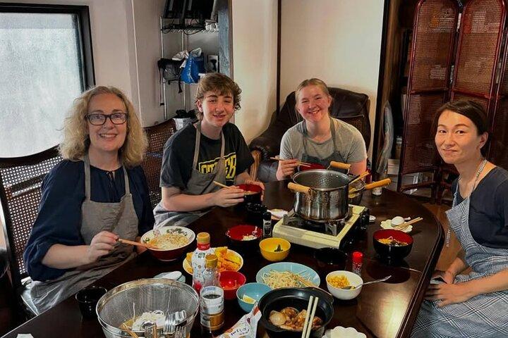 Cooking Class : Preparare una prelibatezza locale in una casa Giapponese