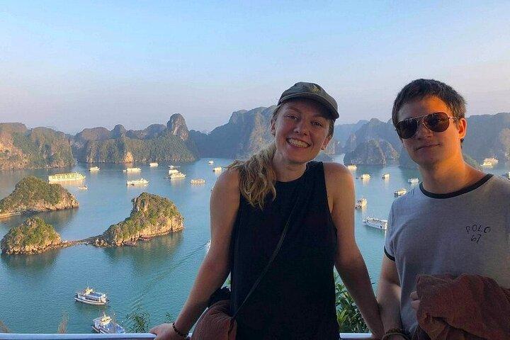 Fra Hanoi: 2D1N Halong Royal Palace Cruise med Cave Discovery