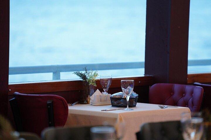 İstanbul Dinner Cruise with Turkish Night