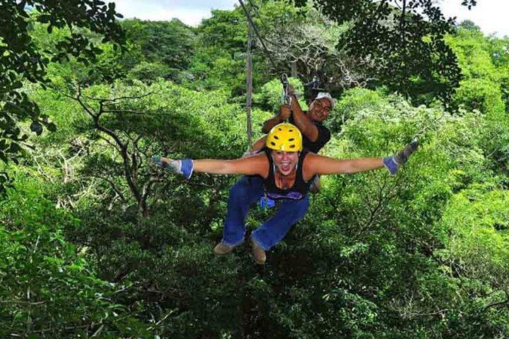 Mega Combo Rincón de la Vieja: Canopy, Hot Springs och Ridning