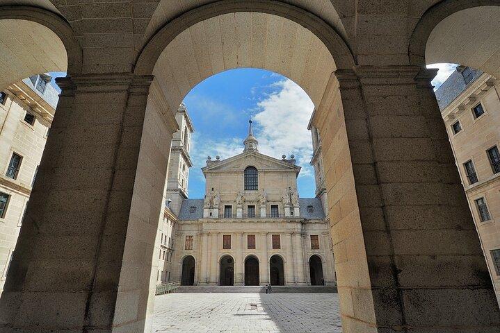 Monastero dell'Escorial e Valle dei Caduti Viaggio privato da Madrid