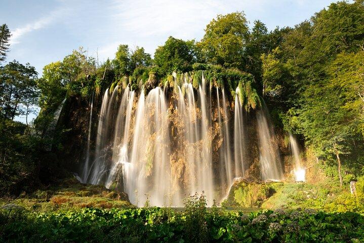 Tour privado de Split a los lagos de Plitvice con guía local