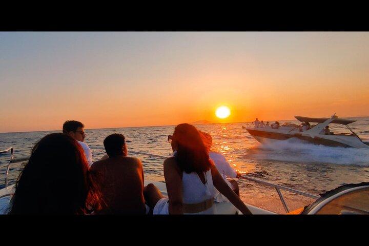 Private Amalfikysten Sunset Boat Tour