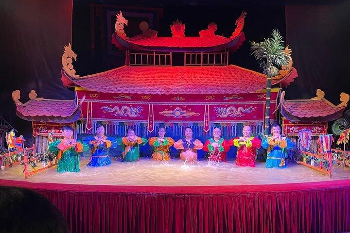 Vietnam: Spettacolo di marionette Golden Water