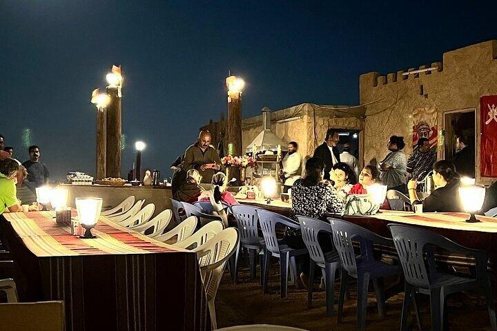Desert Camping in Bedouin Tent com jantar