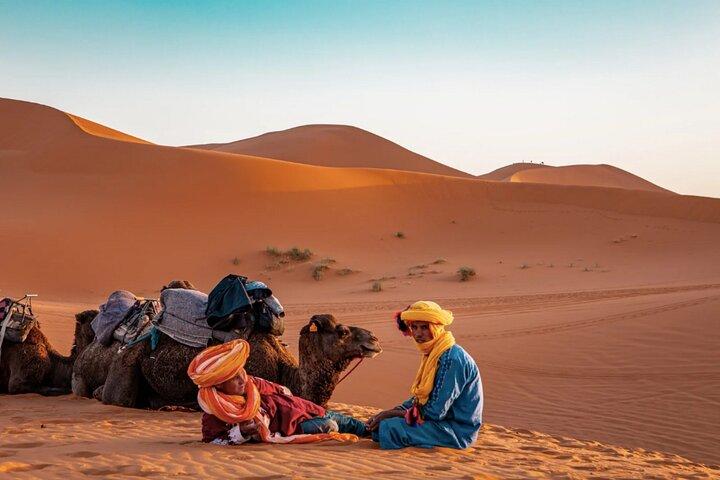 Excursão de 2 dias de Marrakech para Merzouga Dunes