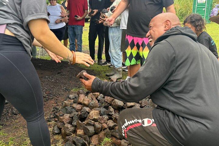 Hands-On Hawaiian Imu Cucina ed esperienza culinaria culturale
