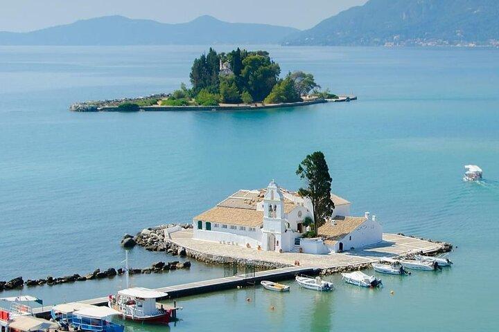 Explorar igrejas e mosteiros ortodoxos em Corfu