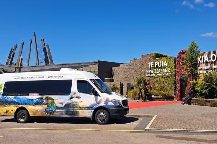 Waitomo Caves & Rotorua - Te Puia Small-Group Tour from Auckland