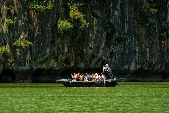 Fra Hanoi: 2D1N Halong Royal Palace Cruise med Cave Discovery