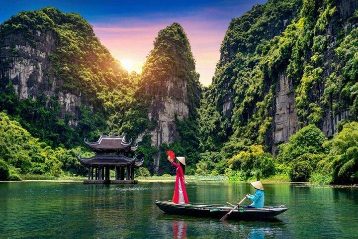 Ninh Binh-dagstur for at besøge Hoa Lu -Tam Coc/ Trang An - Mua-hulen
