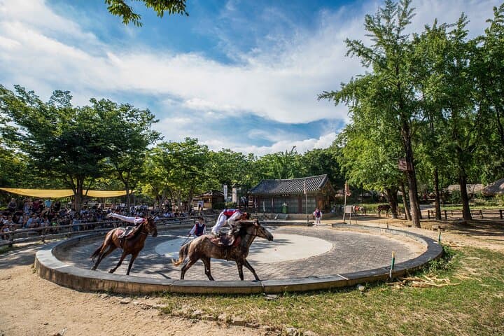 Korean Folk Village & Suwon Hwasung travel course