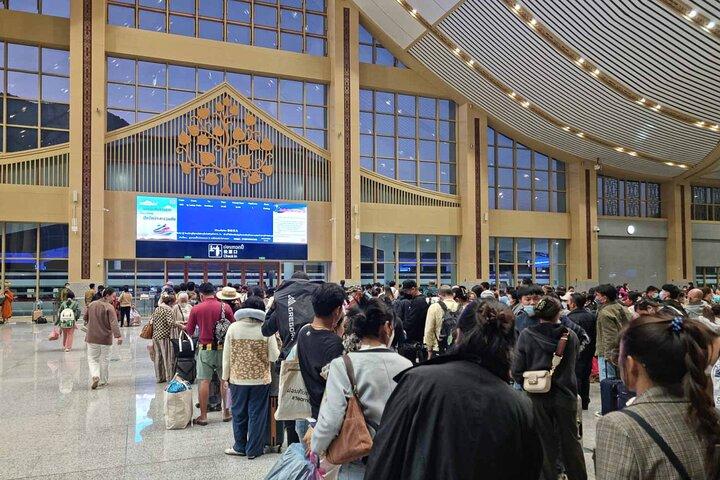ラオス鉄道のチケットを簡単に： 長い行列と無駄な時間の回避