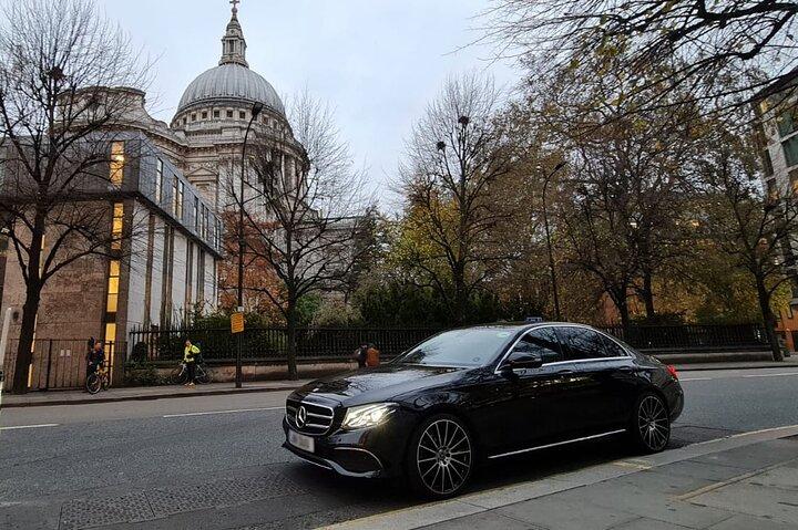 Chauffeur de Londres avec véhicule de luxe pour une journée