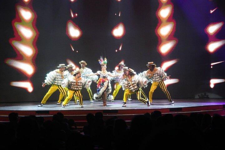 Rio de Janeiro: Roxy Dinner Show com transferência