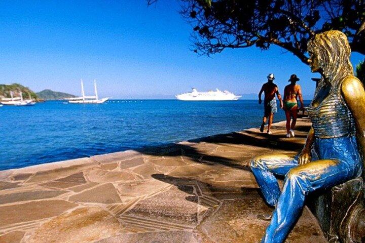 Excursão Guiada a Búzios com Passeio de Barco e Almoço