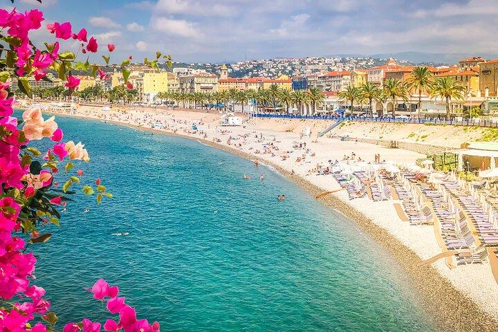 Scopri Nizza: un viaggio autoguidato attraverso il gioiello della Riviera