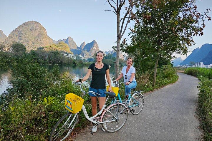 Yangshuo Highlights Cruzeiro pelo rio Li e bicicleta ao longo do rio Yulong