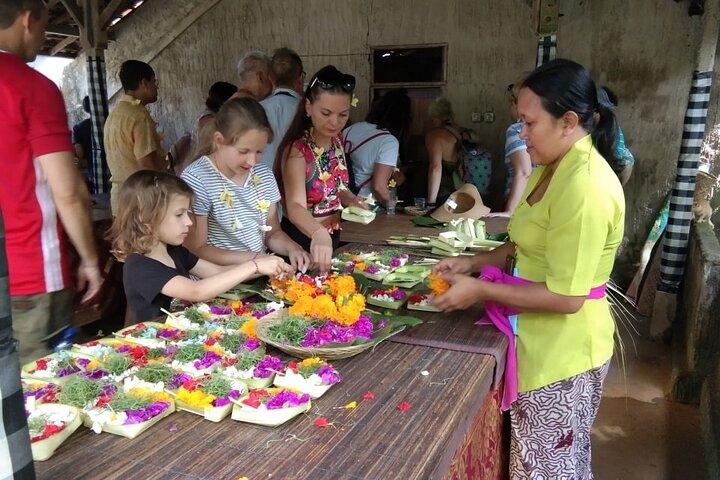 Bali : バリの伝統的な村の生活ツアー