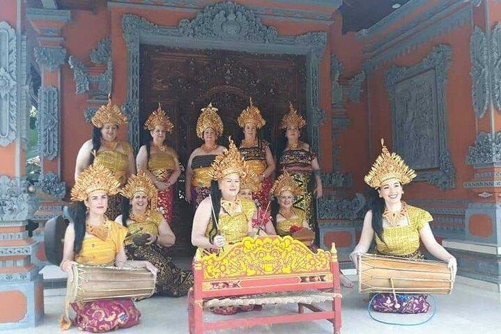 Bali : バリの伝統的な村の生活ツアー