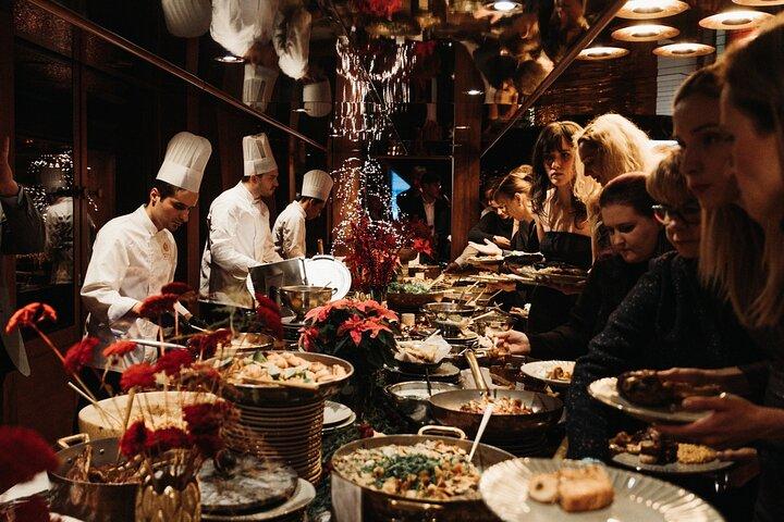 Budapeste: Premium Dinner Cruise-Live Música e bebidas ilimitadas