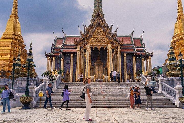 Excursión de medio día a Bangkok en Grand Palace, Wat Pho y Wat Arun