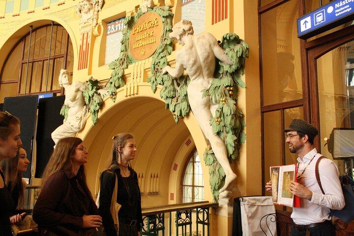 Privat vandringstur i Prag i jugendstil och kubism