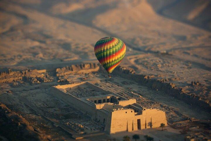 Sun rise Hot Air Balloon Journey Over Luxor